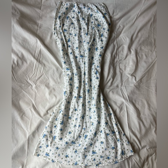 Blue Floral Cottagecore Maxi Skirt - Picture 2 of 8